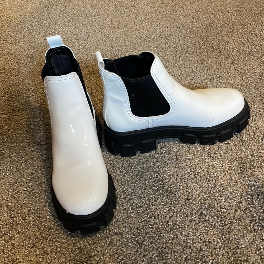 Sam Edelman Circus patent boots Size 6